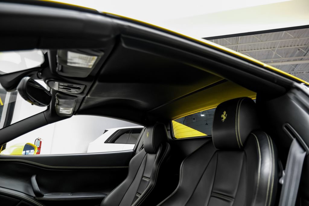 Used 2015 Ferrari 458 Spider RWD image 23