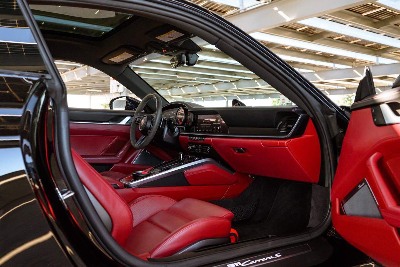 Used 2022 Porsche 911 Carrera S RWD image 31