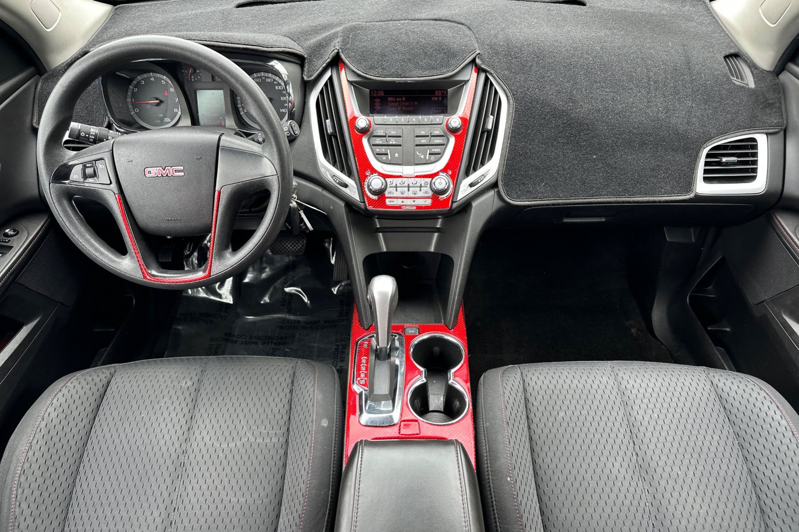 Used 2010 GMC Terrain SLE FWD image 13