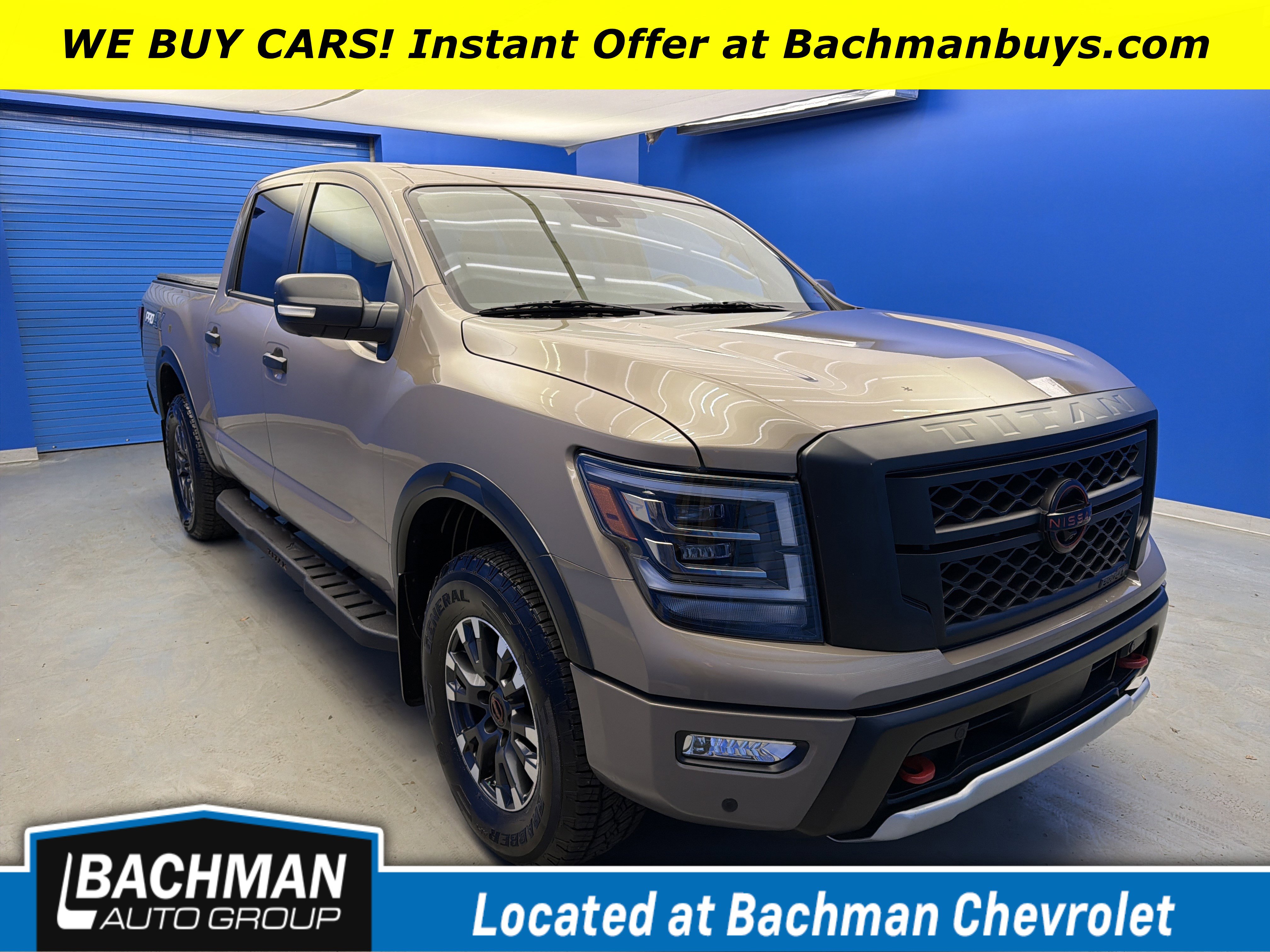 Used 2023 Nissan Titan PRO-4X w/ Pro-4x Convenience Package image 1