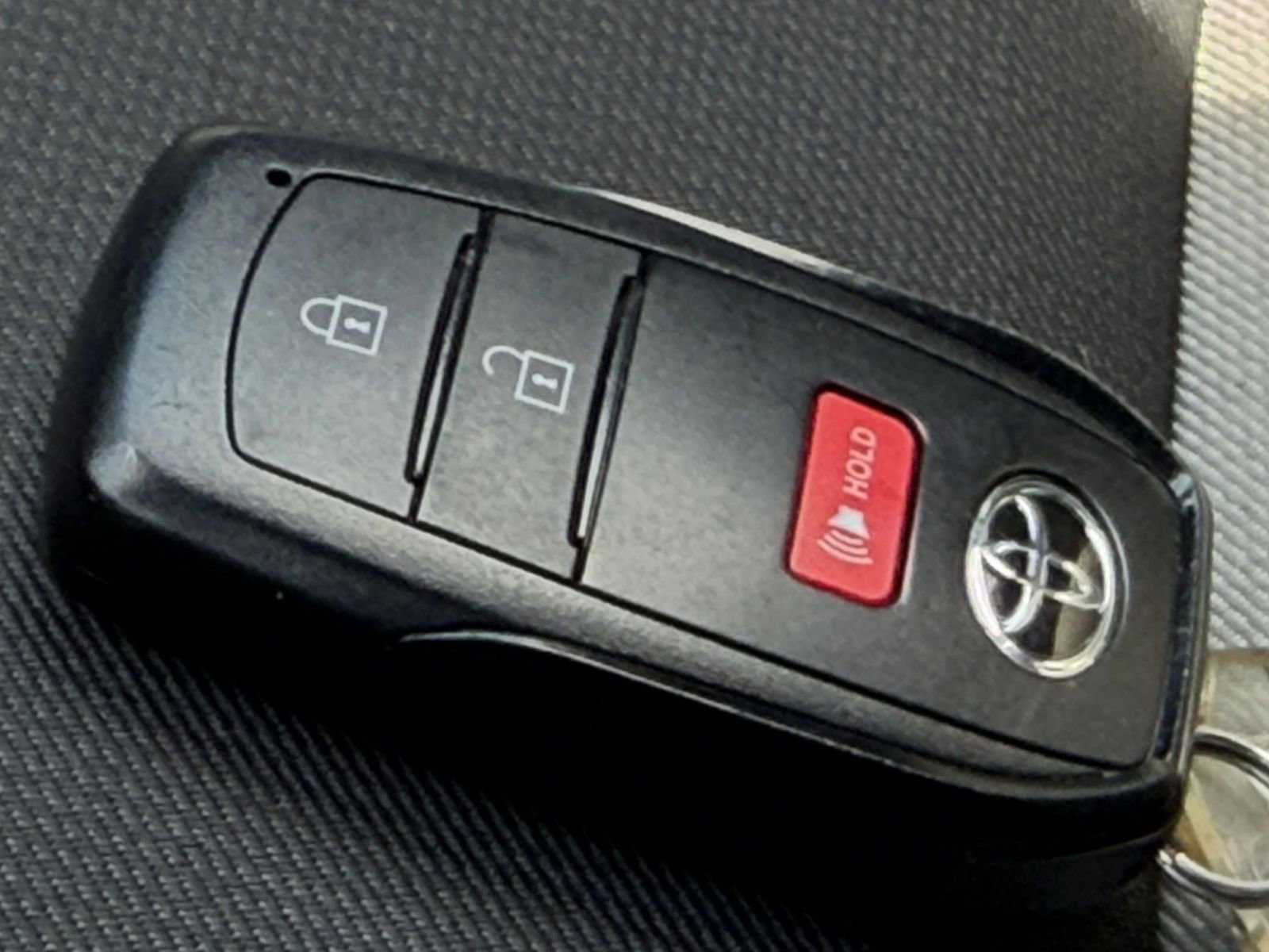 Used 2025 Toyota Tacoma TRD Off-Road AWD/4WD image 21