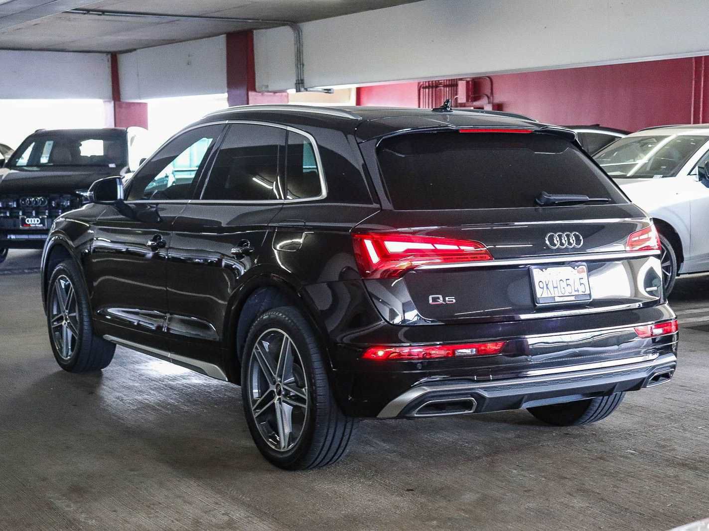 Used 2024 Audi Q5 e Premium AWD/4WD image 2