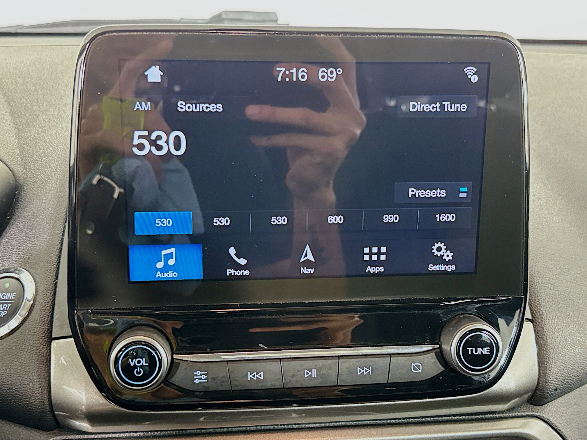 Used 2018 Ford EcoSport SE w/ SE Convenience Package image 17