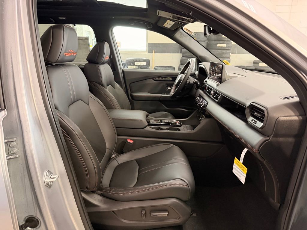 New 2026 Honda Pilot TrailSport image 18