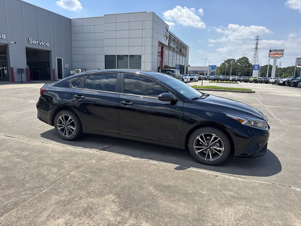 Certified 2023 Kia Forte LXS FWD image 10