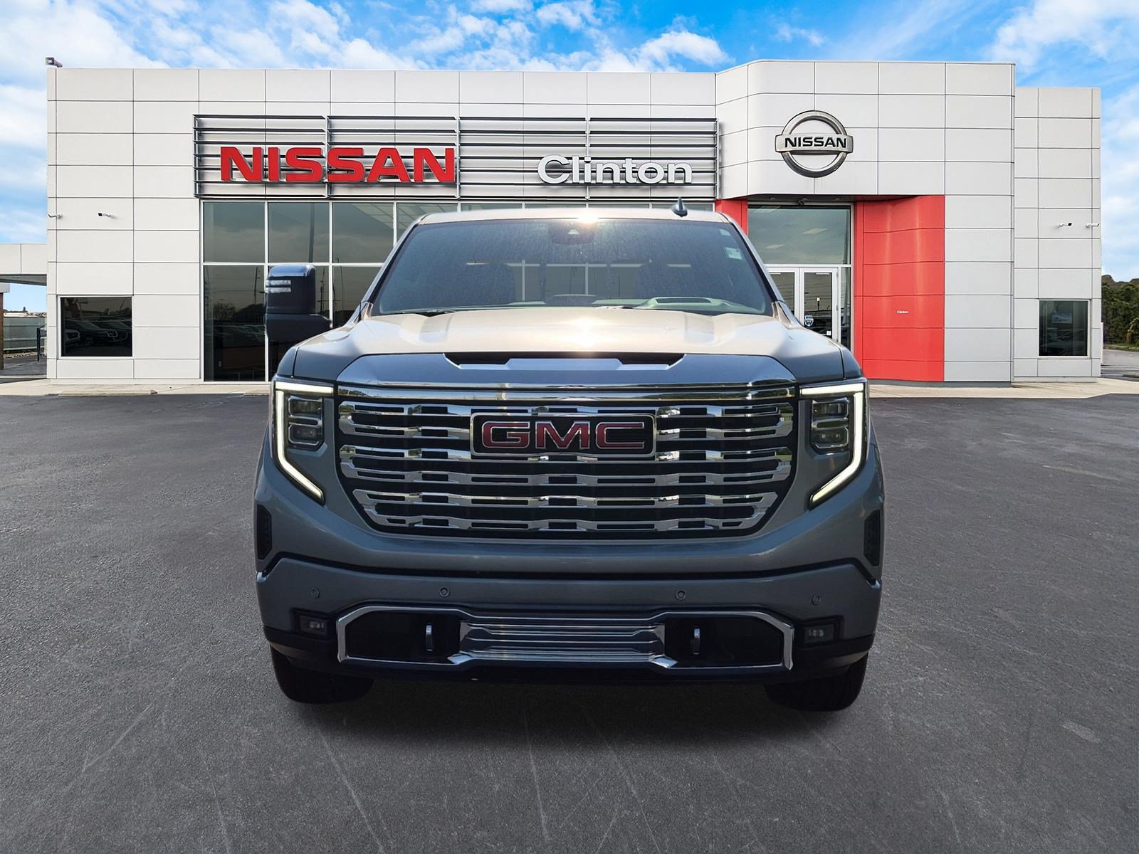 Used 2026 GMC Sierra 1500 Denali w/ Denali Reserve Package AWD/4WD image 8