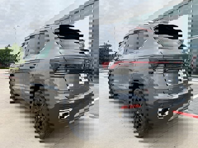 New 2025 Volkswagen Taos SE image 4