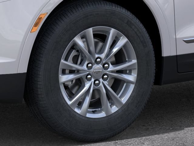 New 2026 Cadillac XT5 Luxury w/ LPO, Floor Liner Package FWD image 9