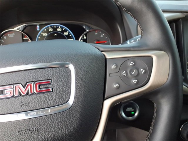 Used 2024 GMC Terrain Denali w/ Denali Premium Package image 10