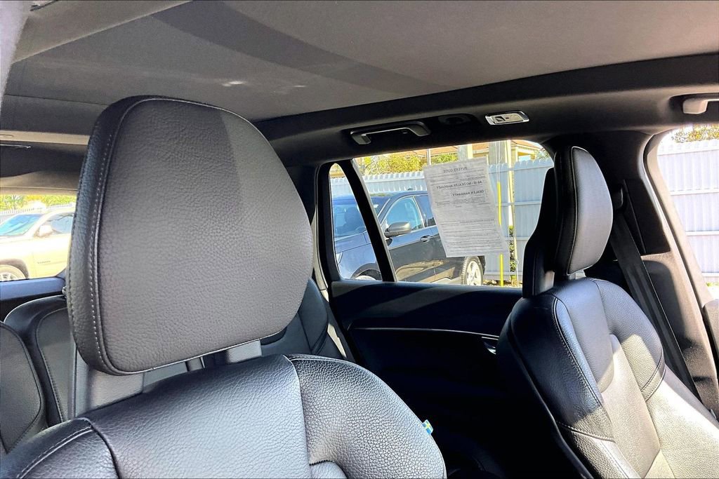 Used 2020 Volvo XC90 T6 Momentum w/ Protection Package Premier AWD/4WD image 22