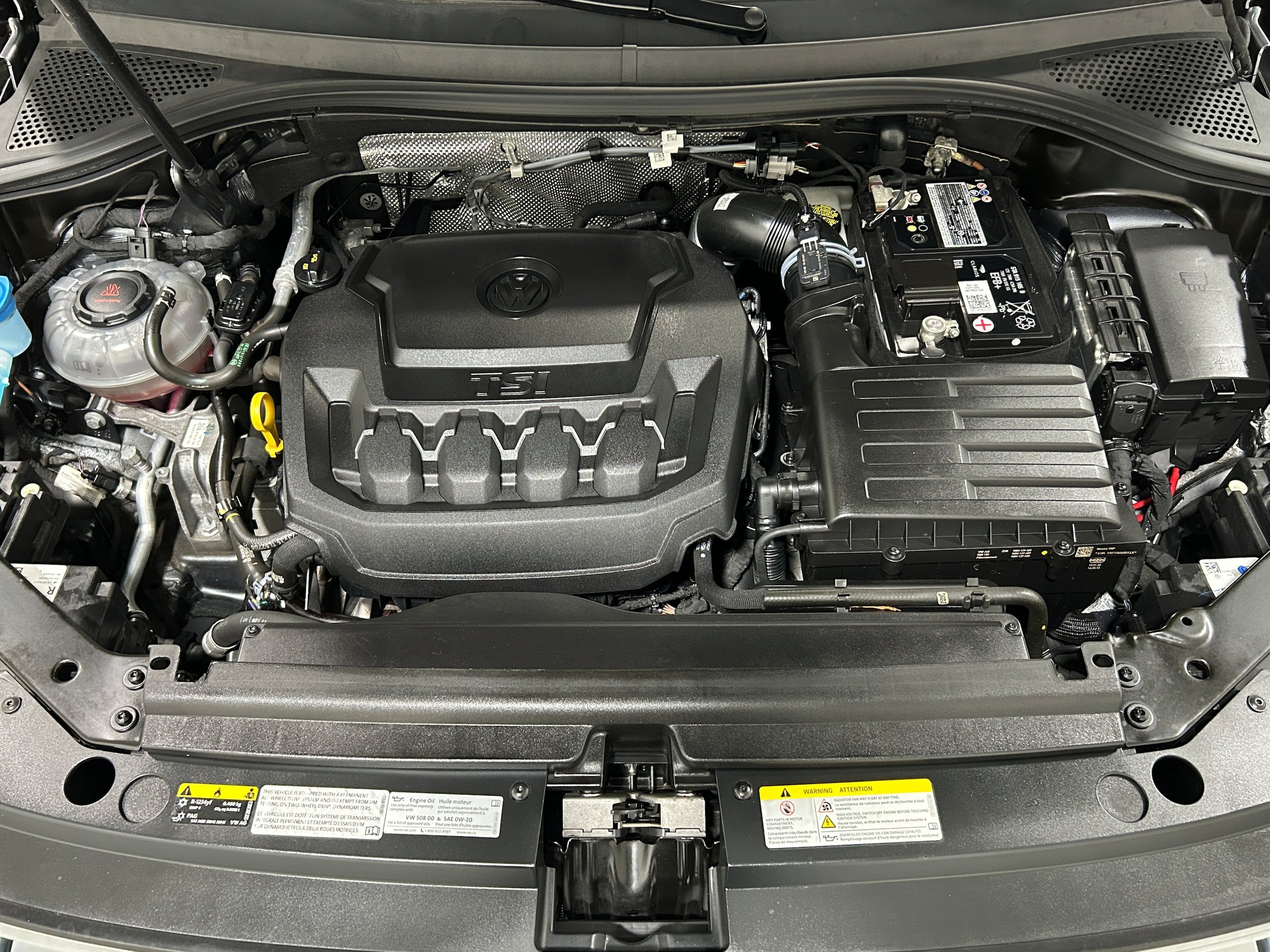 Used 2022 Volkswagen Tiguan SE AWD/4WD image 17