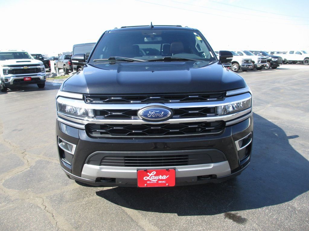 Used 2022 Ford Expedition Limited image 11