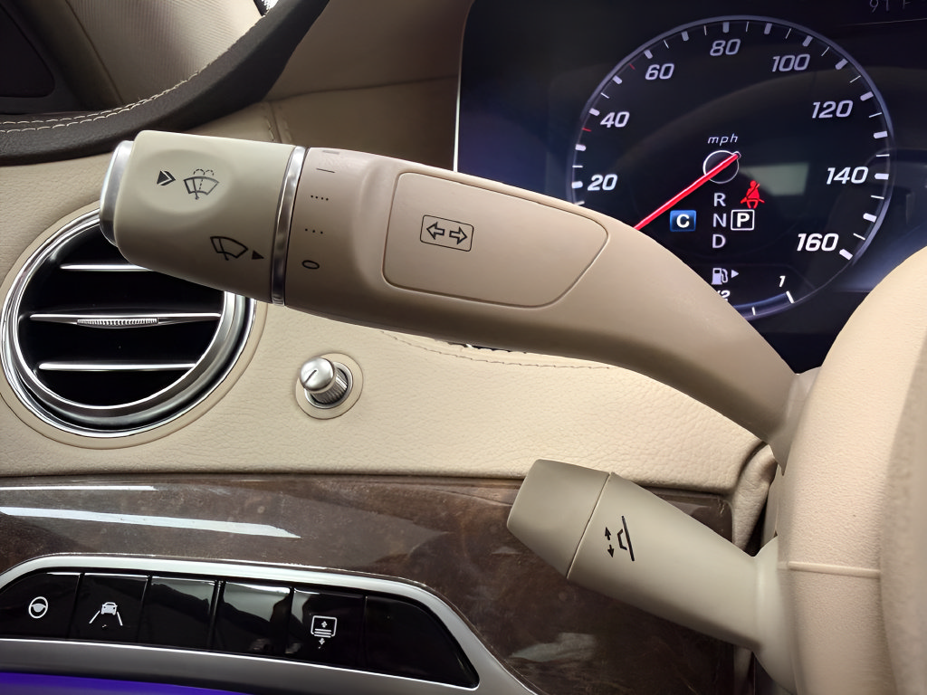 Used 2019 Mercedes-Benz S 560 Sedan image 20