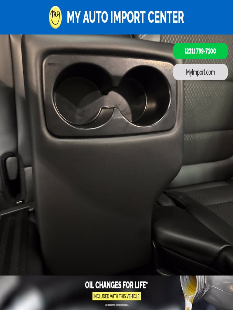 Used 2025 Ford Escape SE FWD image 24