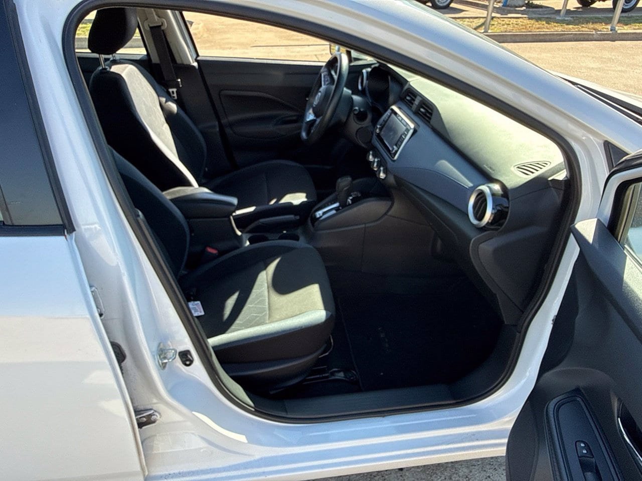 Used 2023 Nissan Versa SV FWD image 14