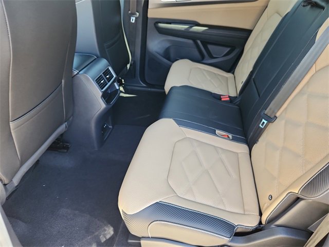 New 2026 Volkswagen Atlas Cross Sport SE image 8