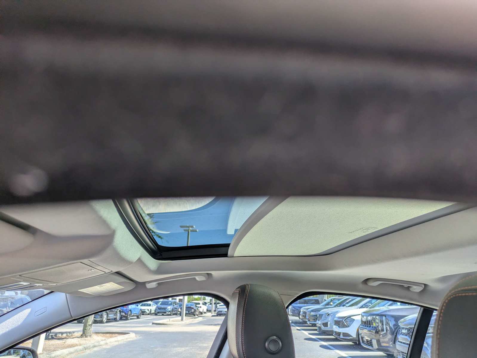 Used 2017 Jaguar XE Prestige AWD/4WD image 17