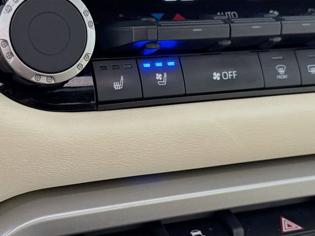 Used 2024 Toyota Tundra 1794 Edition AWD/4WD image 19