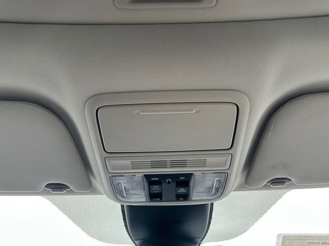 Used 2025 Honda Odyssey Elite image 29