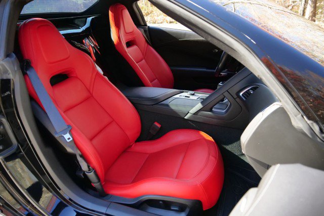 Used 2019 Chevrolet Corvette Stingray Convertible w/ 1LT image 32