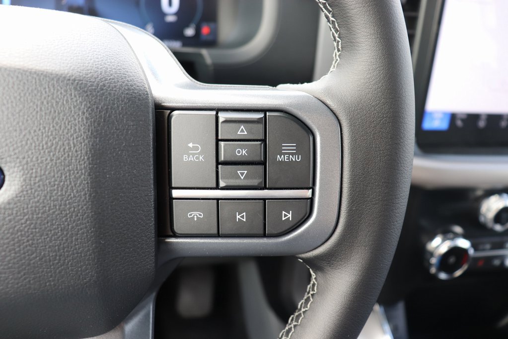 Used 2025 Ford F150 Lightning XLT image 32