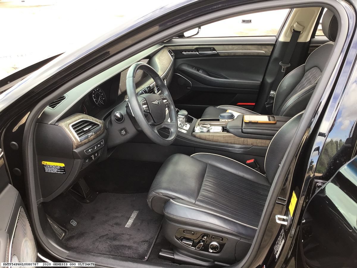 Used 2020 Genesis G90 5.0 Ultimate RWD image 7
