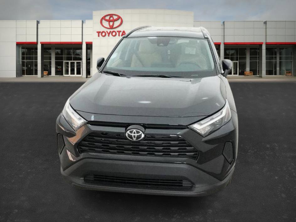 New 2025 Toyota RAV4 LE image 2