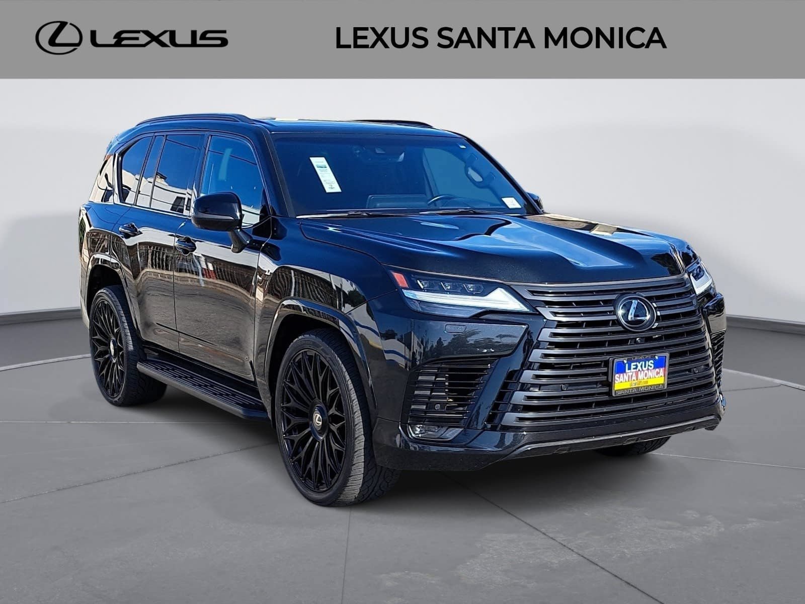 Used 2023 Lexus LX 600 4WD w/ Appearance Package image 3