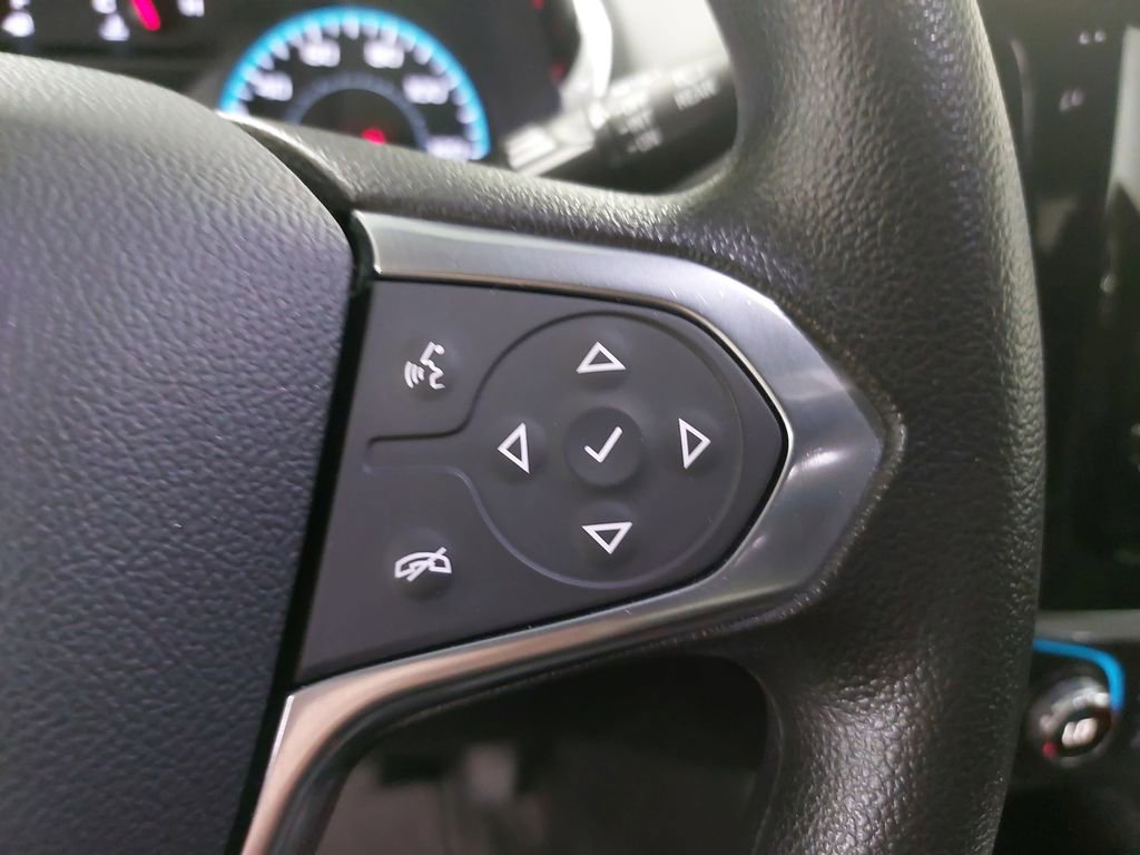 Used 2021 Chevrolet Traverse LS FWD image 17