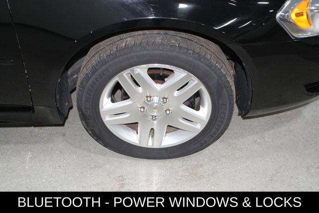 Used 2016 Chevrolet Impala LT FWD image 7