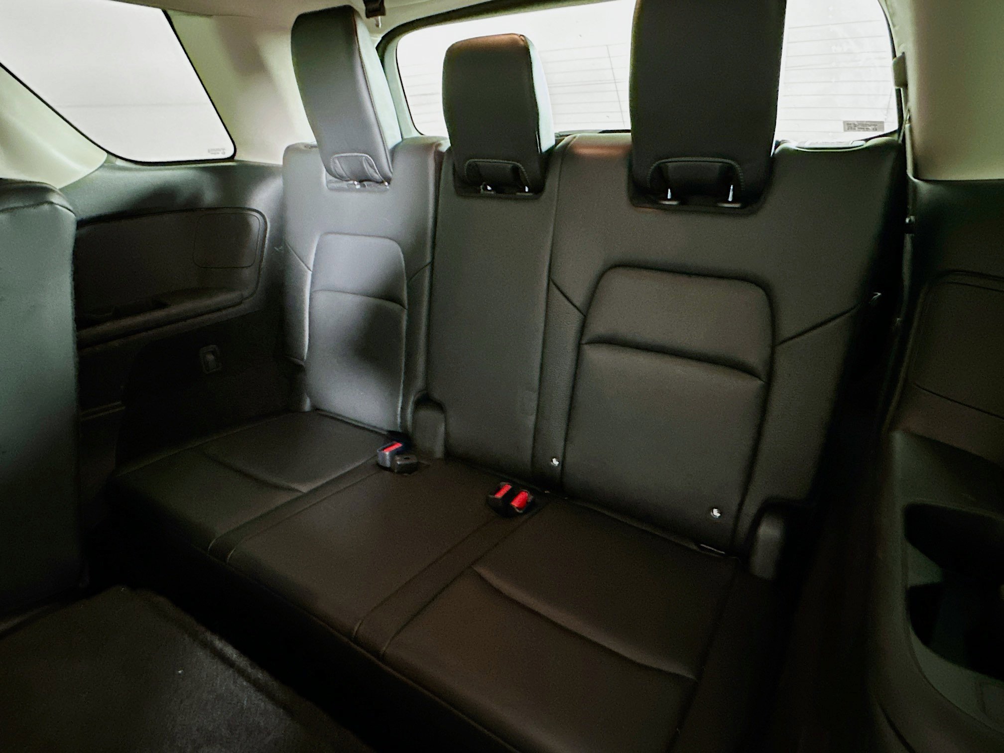 Used 2025 Nissan Pathfinder SL image 30