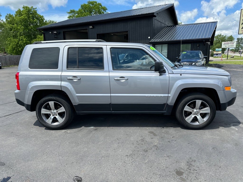 Used 2016 Jeep Patriot High Altitude AWD/4WD image 2