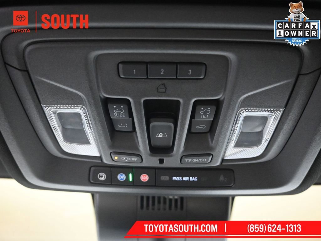 Used 2022 Chevrolet Silverado 1500 ZR2 w/ Technology Package image 20