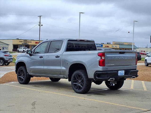 New 2026 Chevrolet Silverado 1500 Custom Trail Boss w/ LPO, Dark Essentials Package image 4