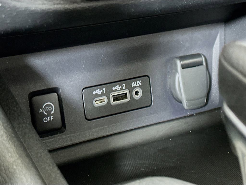 Used 2024 Nissan Sentra SV image 31