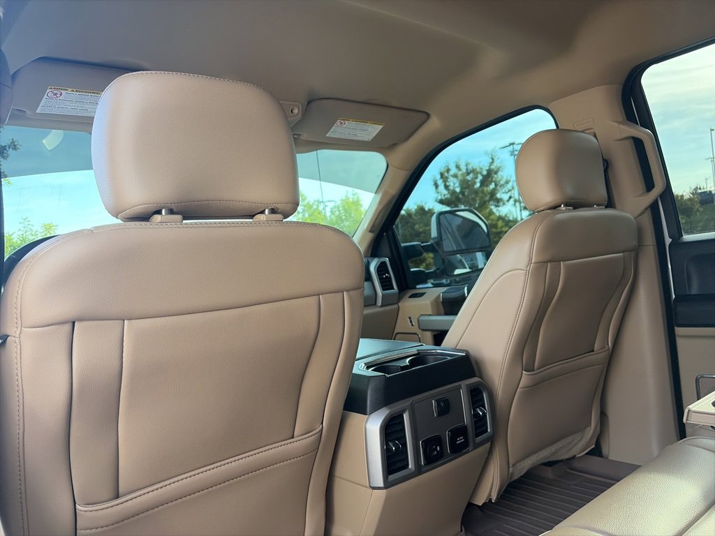 Used 2020 Ford F250 Lariat w/ Lariat Ultimate Package AWD/4WD image 28