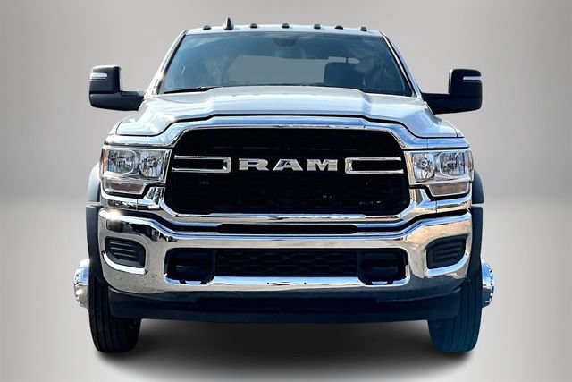 New 2024 RAM 5500 Tradesman w/ Chrome Appearance Group AWD/4WD image 2
