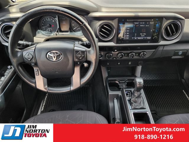 Used 2017 Toyota Tacoma TRD Off-Road w/ Tow Package (A/T) AWD/4WD image 27