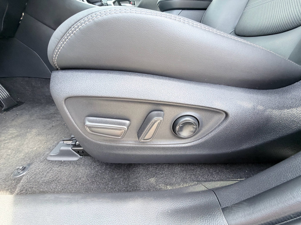 Used 2024 Toyota RAV4 Limited image 24