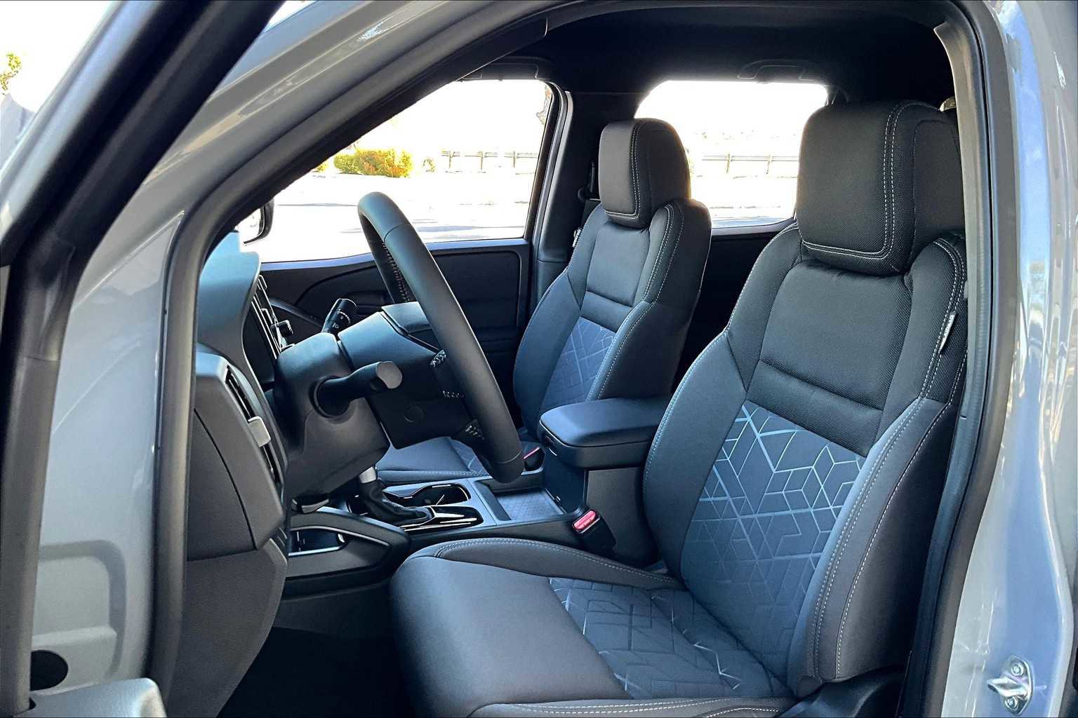 New 2026 Nissan Frontier SV w/ All-Weather Content Package image 9