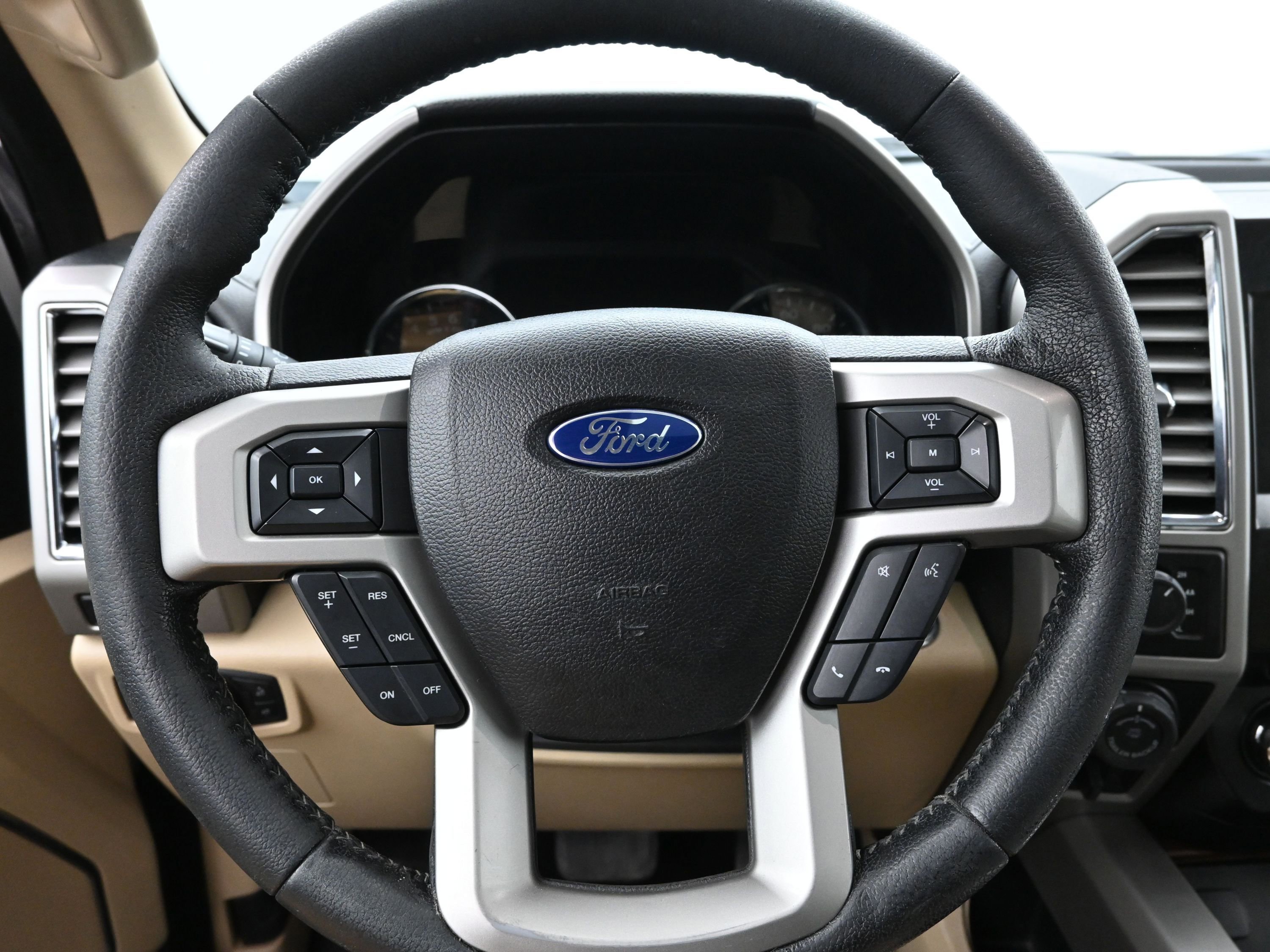 Used 2016 Ford F150 Lariat AWD/4WD image 13