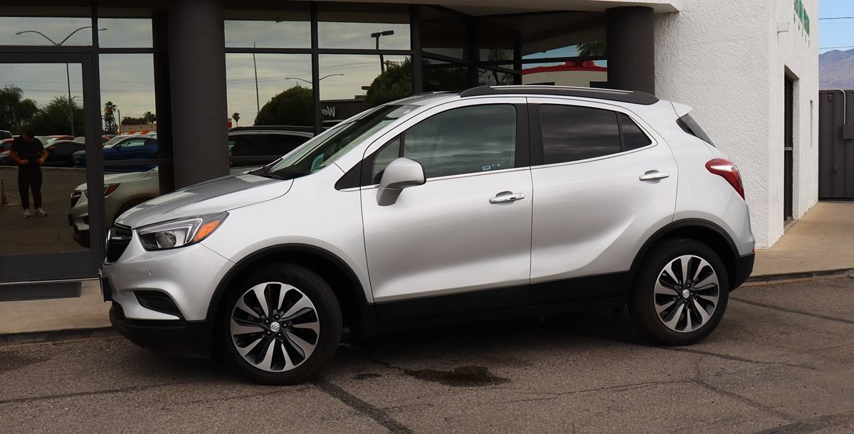 Used 2021 Buick Encore Preferred w/ Safety Package II FWD image 4