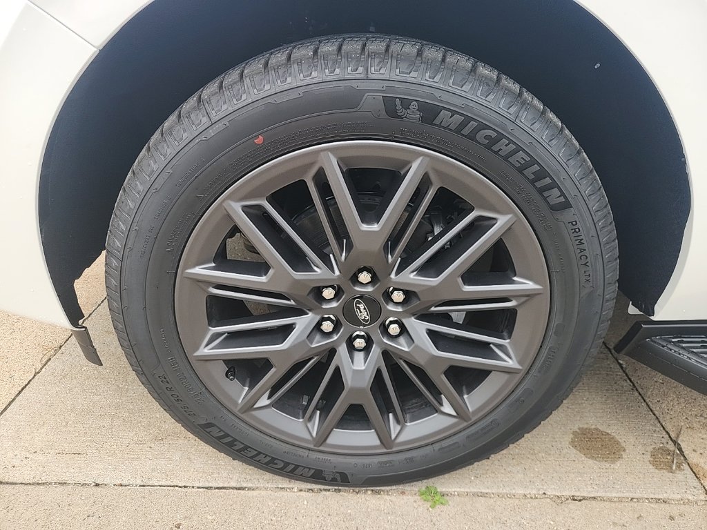 New 2026 Ford Expedition Max Platinum w/ Stealth Appearance Package AWD/4WD image 10