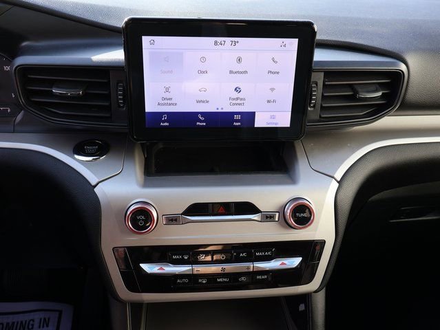 Used 2023 Ford Explorer XLT image 26