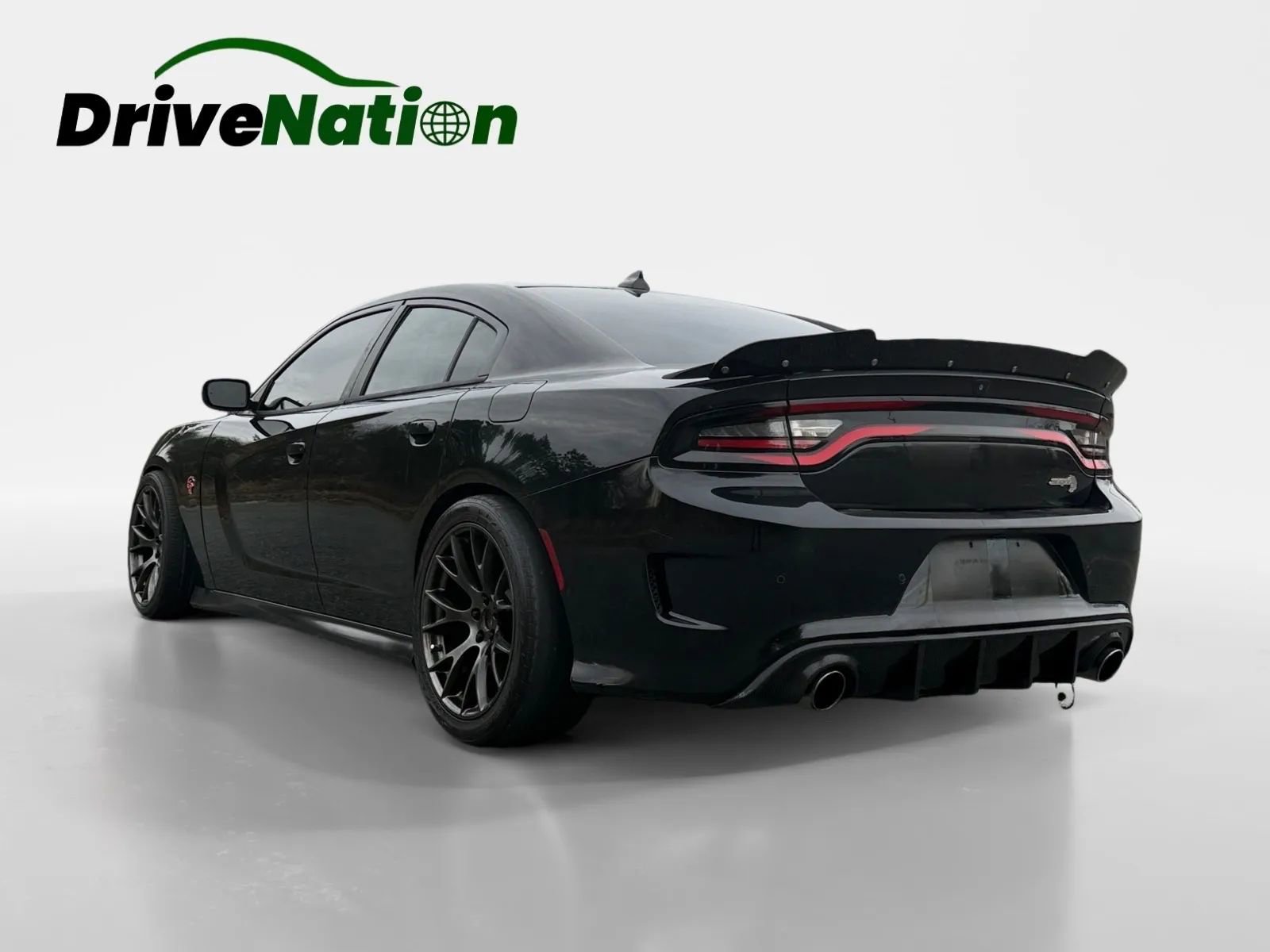 Used 2015 Dodge Charger SRT Hellcat w/ Harman/Kardon Audio Group image 3