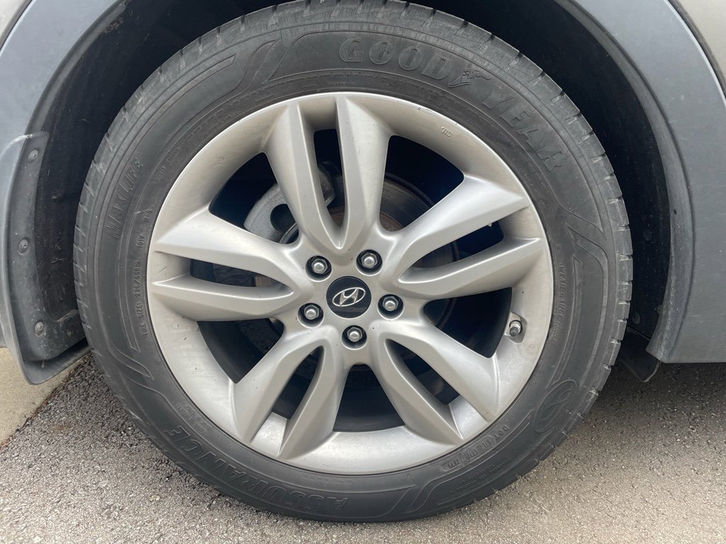 Used 2013 Hyundai Santa Fe Sport 2.0T w/ Technology Pkg image 9