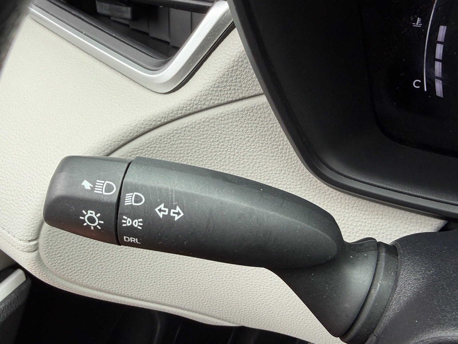 Used 2026 Toyota Corolla Cross L FWD image 29