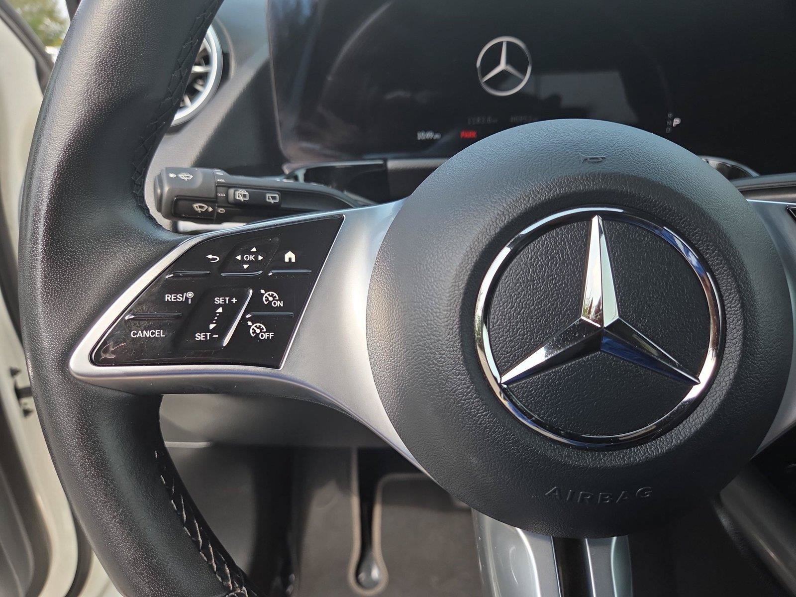 Used 2025 Mercedes-Benz GLA 250 4MATIC image 14