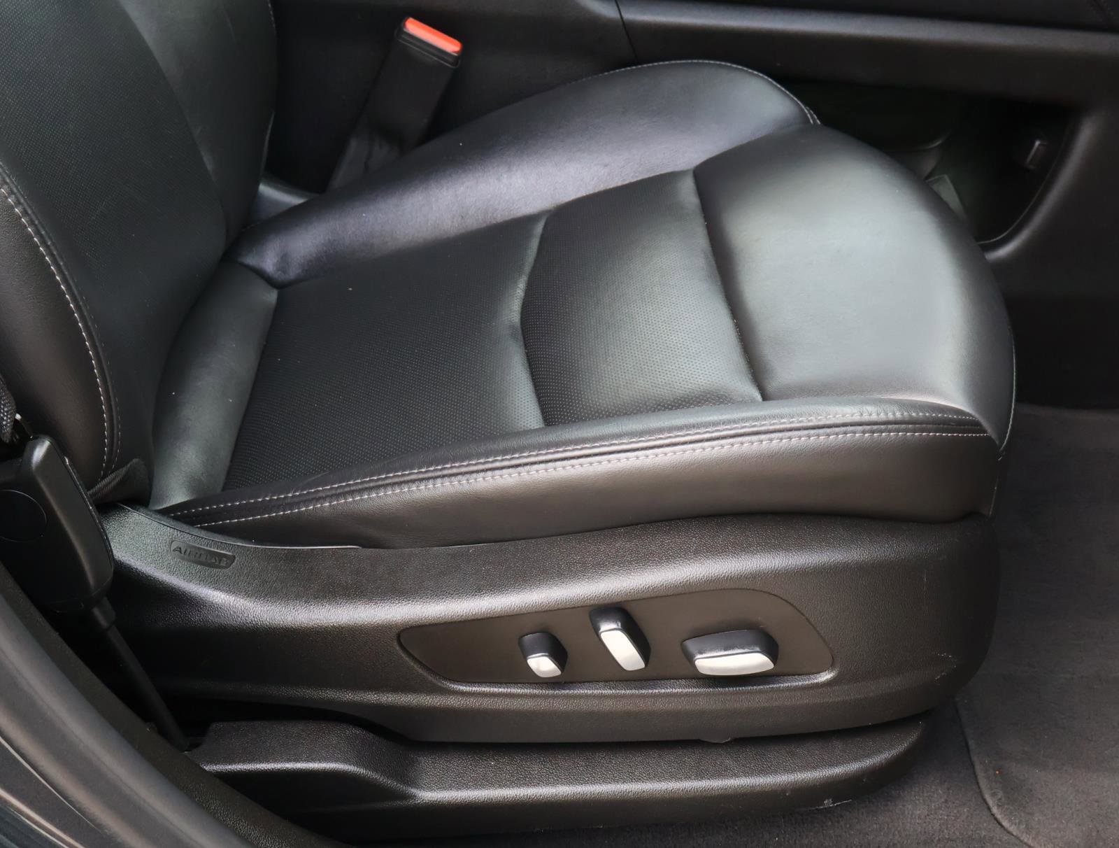 Certified 2022 Cadillac XT6 Sport w/ Technology Package image 23