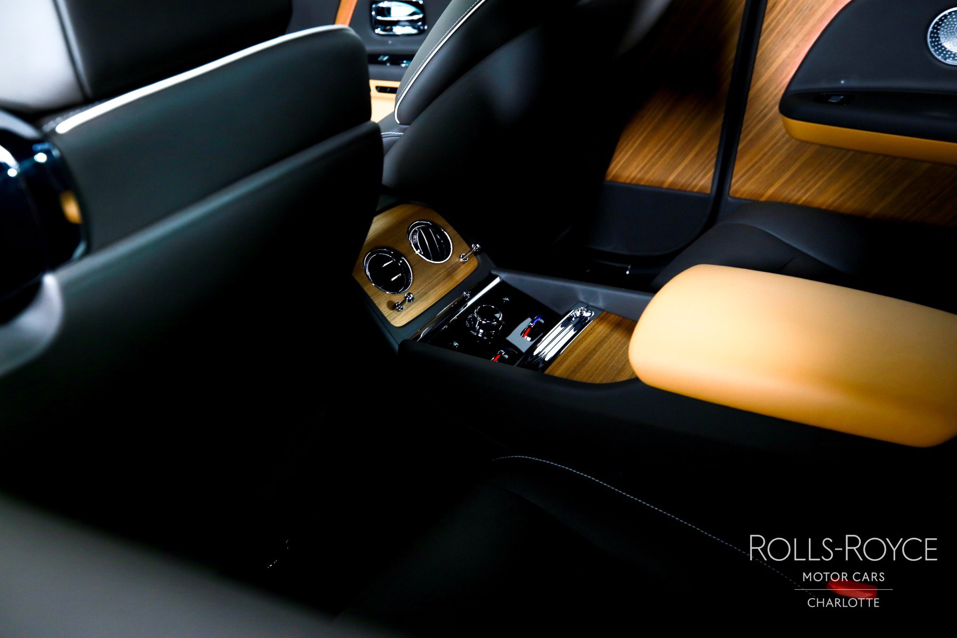 Certified 2025 Rolls-Royce Spectre w/ Spectre Launch Package image 19